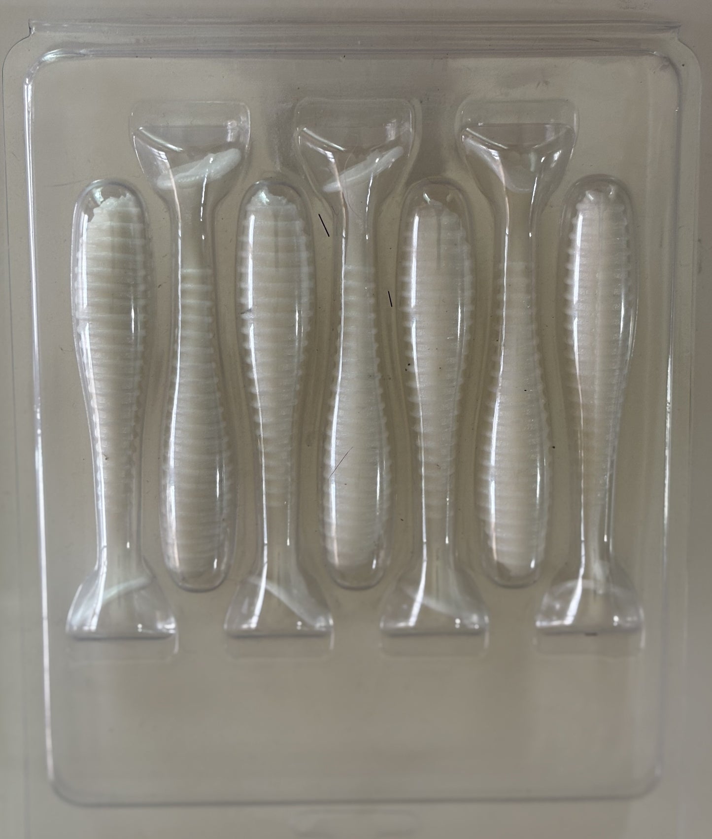 3.5 inch soft plastic ripper swim bait Great for Bass, Walleye and Pike 7 pcs